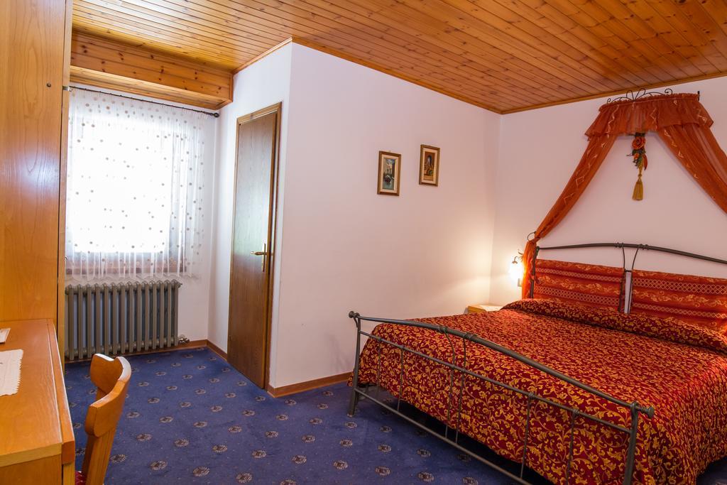 Villa Elena B&B Hotel Сан Мартино ди Кастроза Екстериор снимка