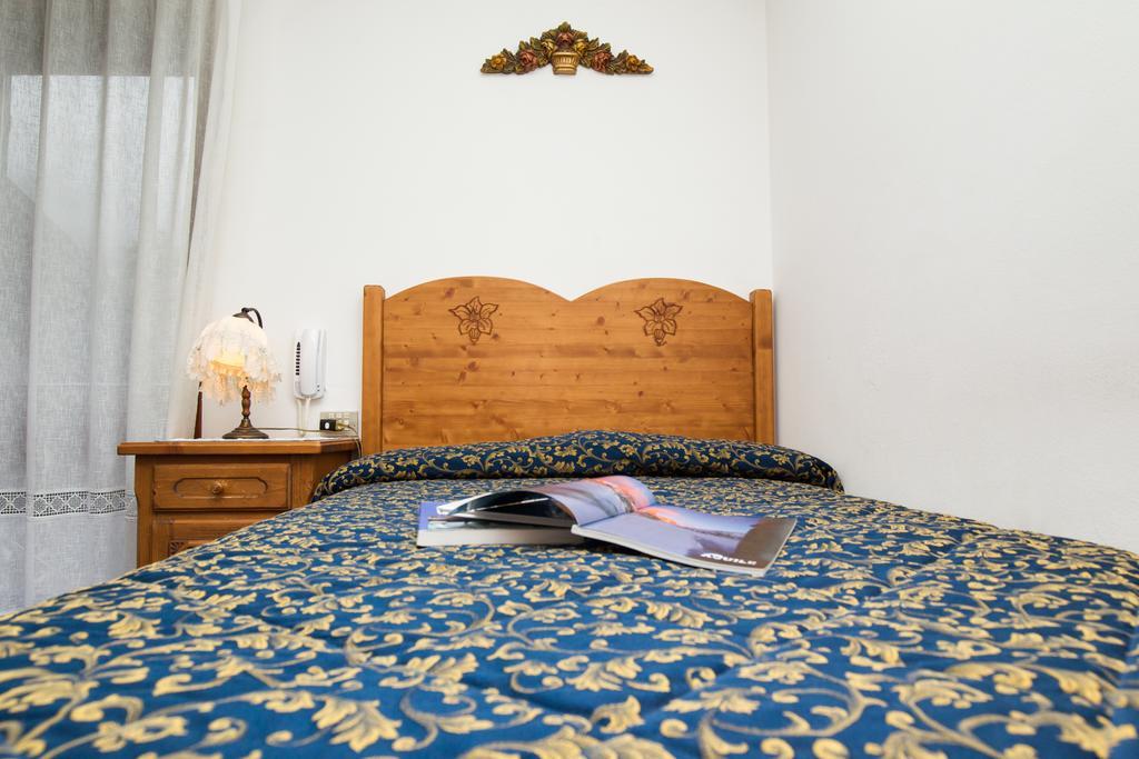 Villa Elena B&B Hotel Сан Мартино ди Кастроза Екстериор снимка