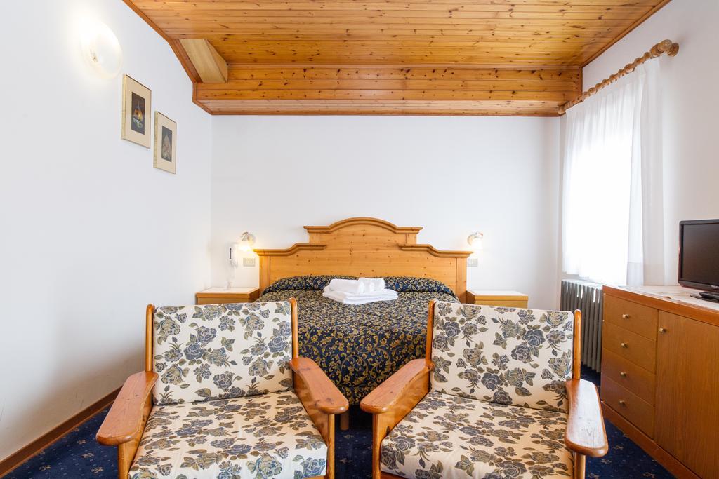 Villa Elena B&B Hotel Сан Мартино ди Кастроза Екстериор снимка