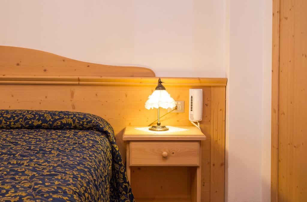 Villa Elena B&B Hotel Сан Мартино ди Кастроза Екстериор снимка