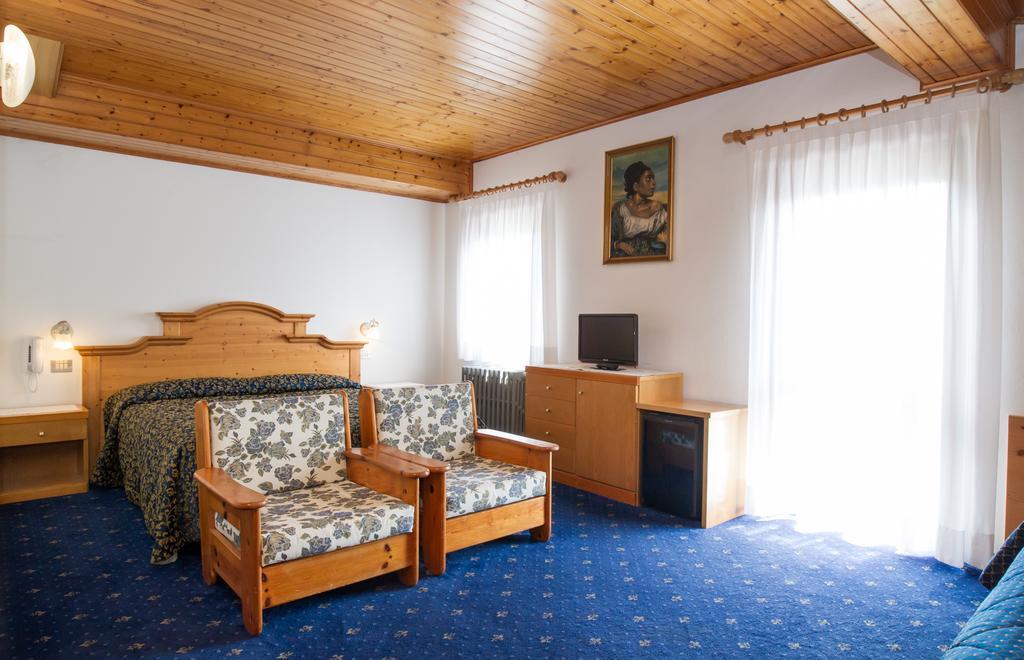 Villa Elena B&B Hotel Сан Мартино ди Кастроза Екстериор снимка