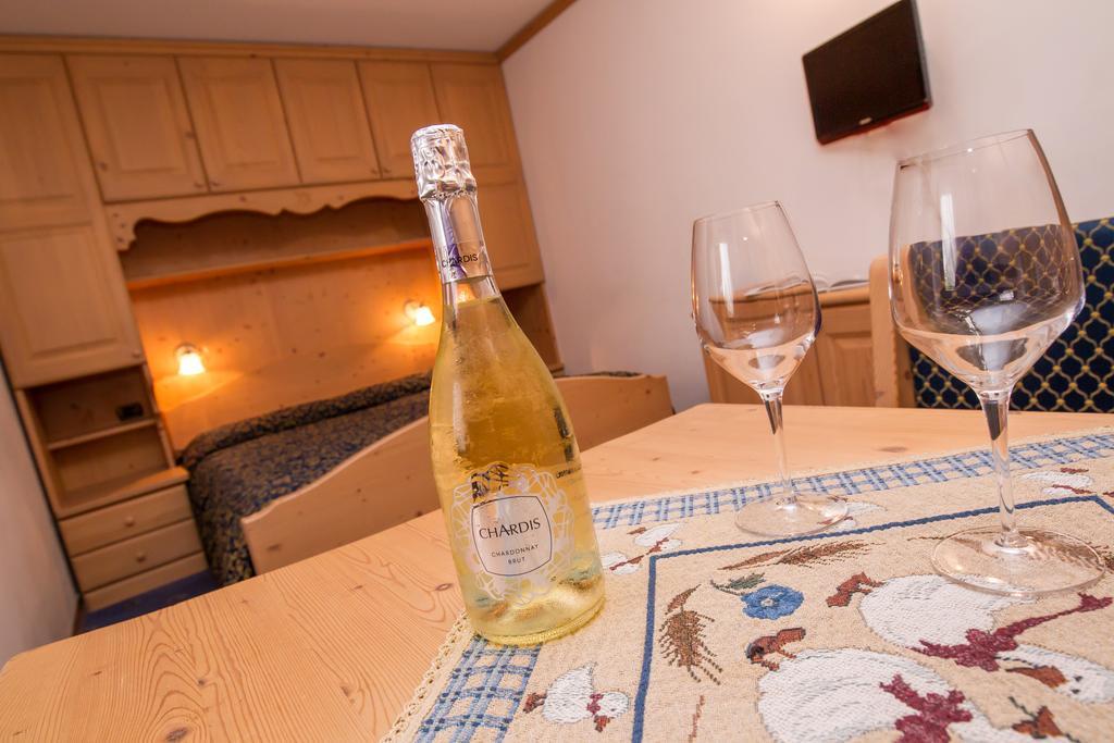 Villa Elena B&B Hotel Сан Мартино ди Кастроза Екстериор снимка